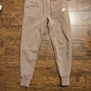 Nike joggers pants